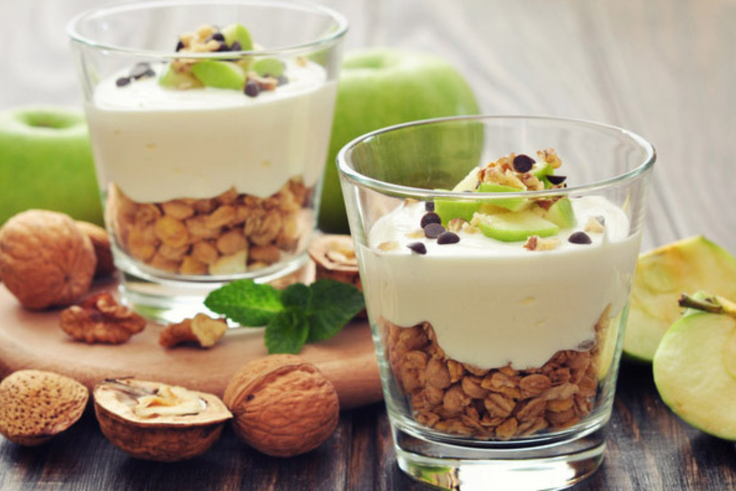 apple yogurt parfait