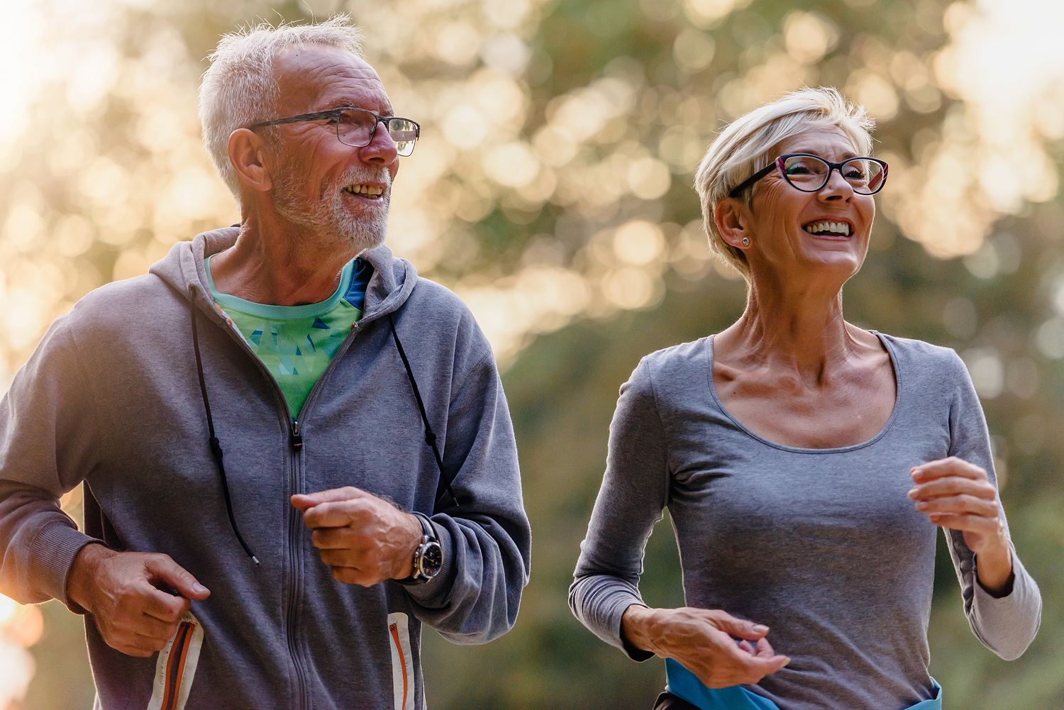 couple elder exercise outside